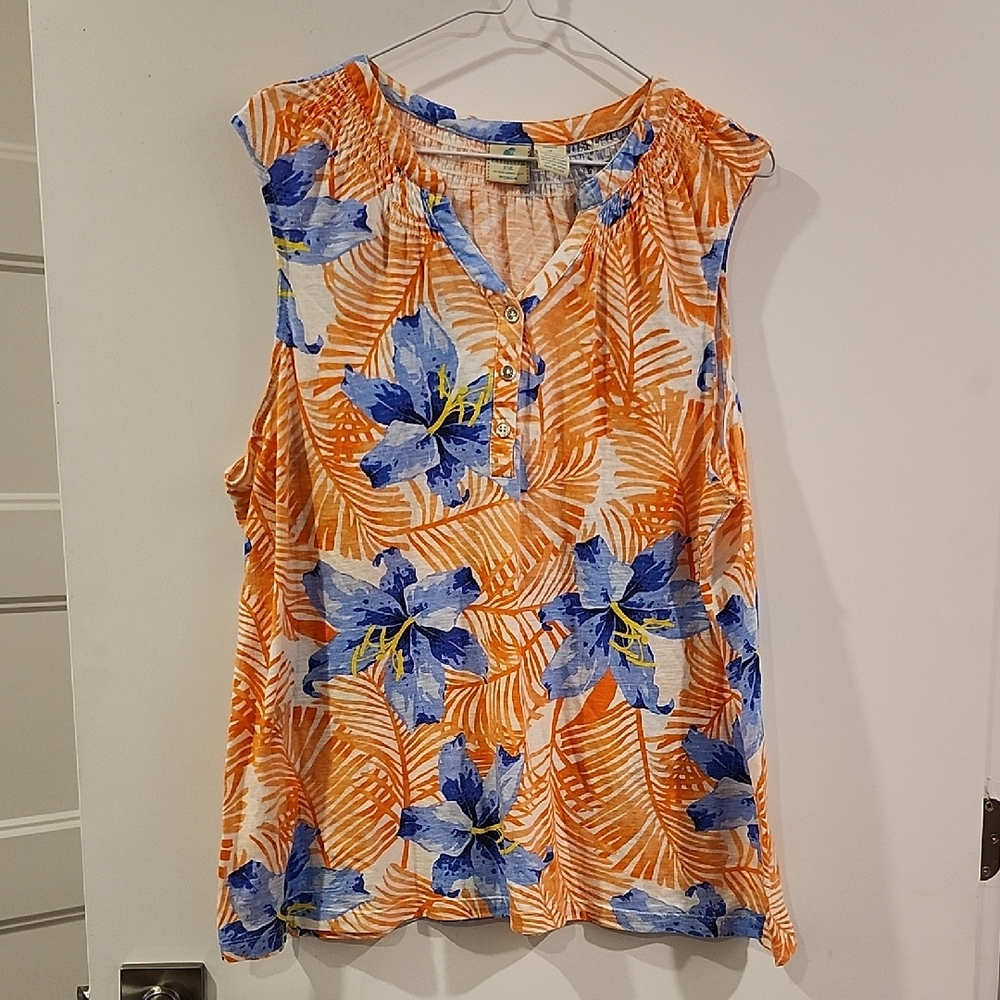 🔥 3/$25 🔥P2P 24" Caribbean Joe Orange and Blue Floral Blouse